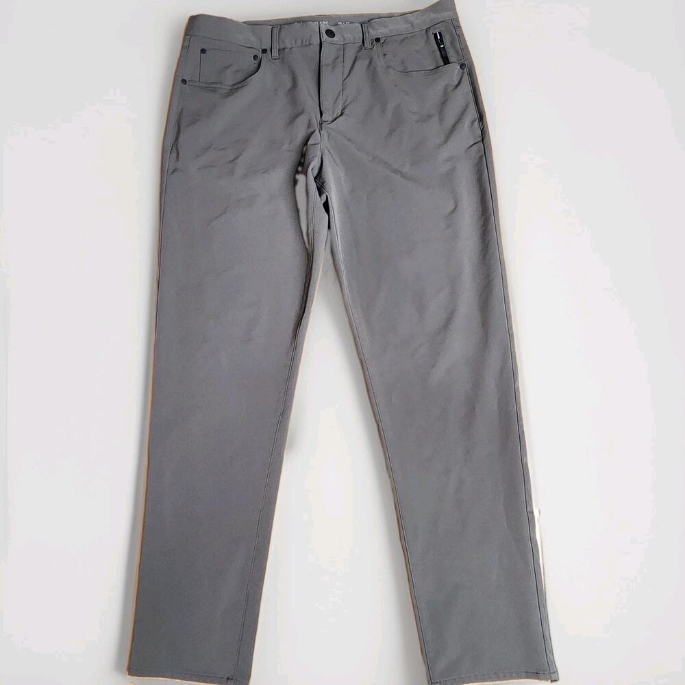 Fourlaps Men Equip Re-Up Stretch Athletic Pants Green Recycled Nylon & Stretch